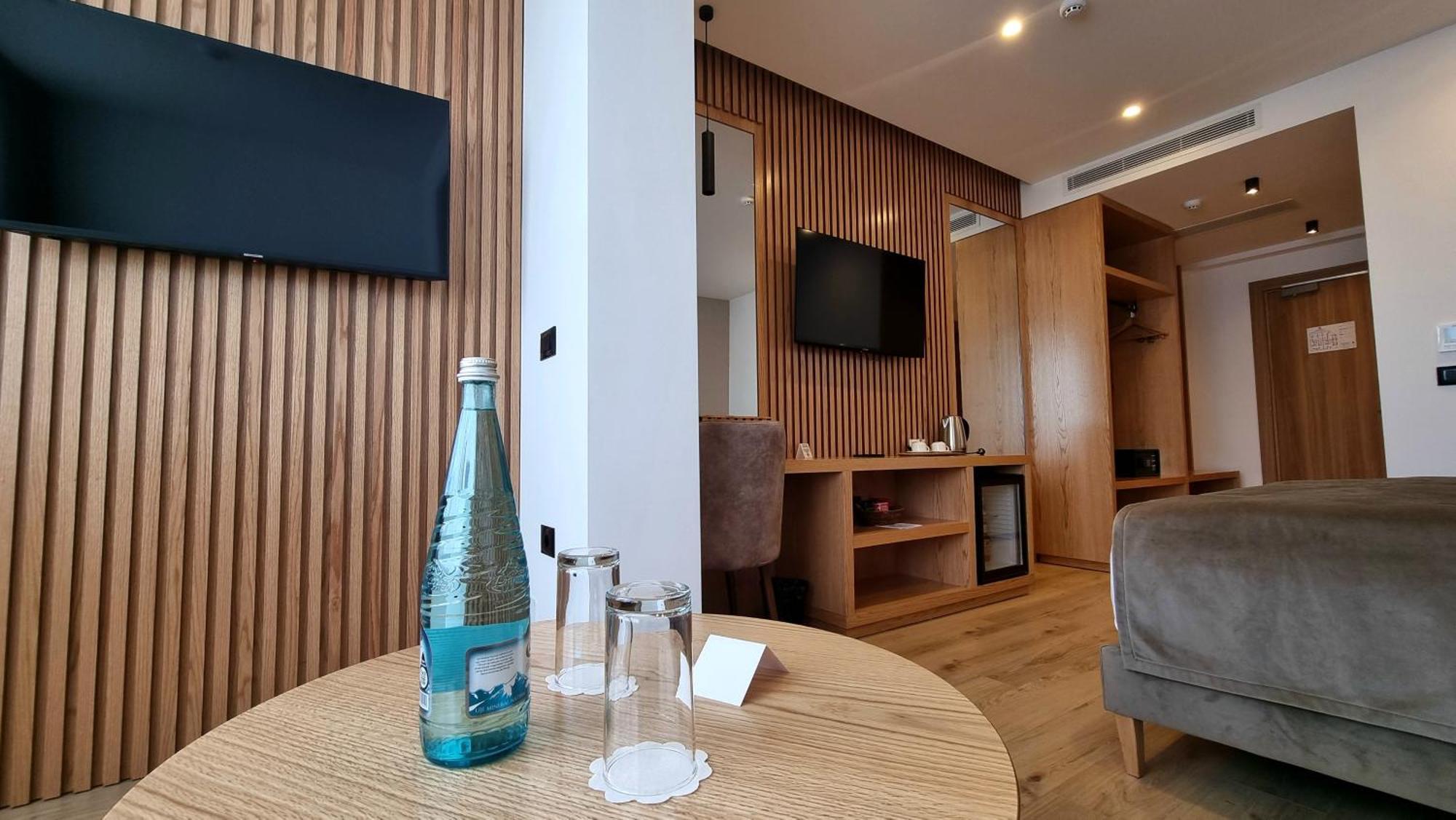 Sibb Hotel تيرانا المظهر الخارجي الصورة