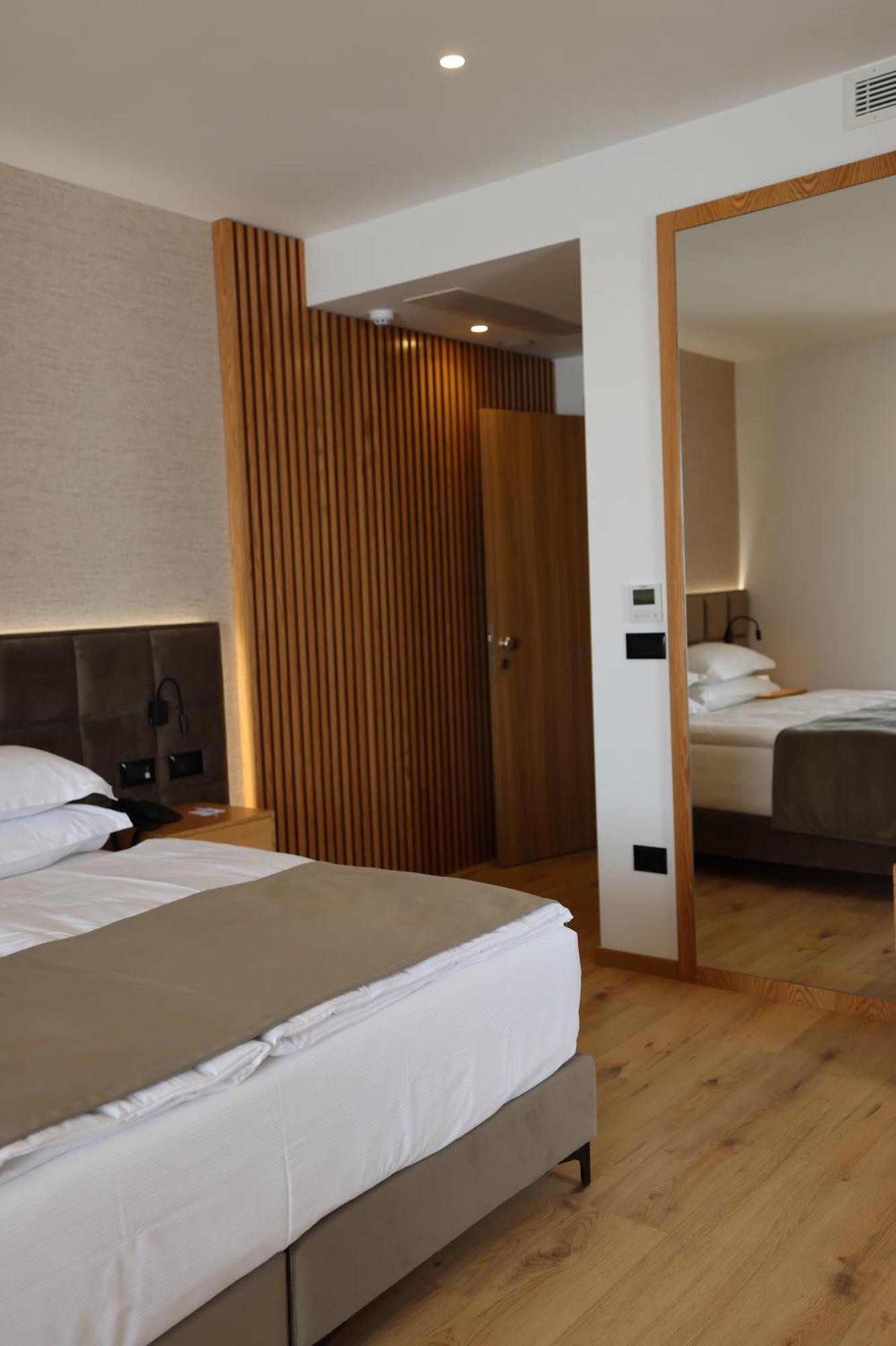 Sibb Hotel تيرانا المظهر الخارجي الصورة