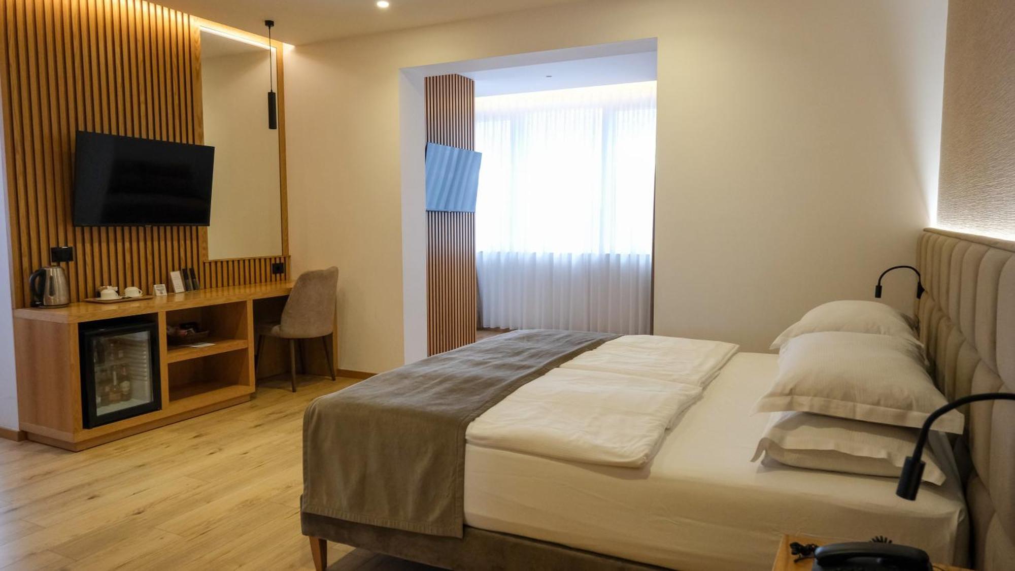 Sibb Hotel تيرانا المظهر الخارجي الصورة